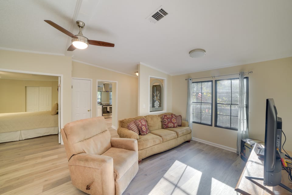 Stanardsville Cabin Rental ~ 24 Mi to Shenandoah! House in Shenandoah Valley