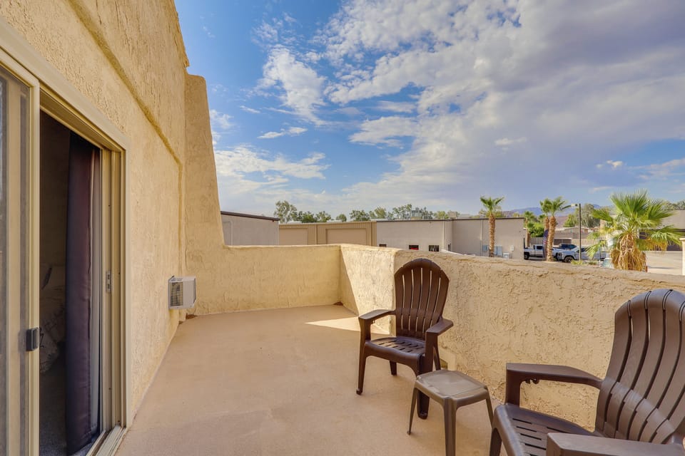 Ohana Lake House Condo! 1 Mi to Boat Ramp Apartment in Lake Havasu City