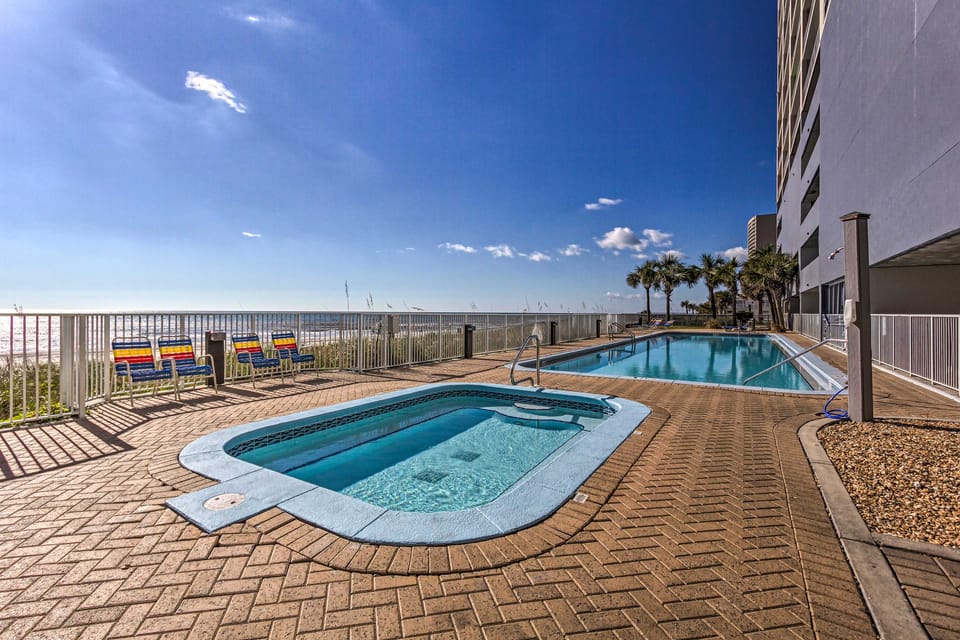 Beachfront PCB Condo w/ Ocean Views & Pool Access! Apartment in Panama City Beach