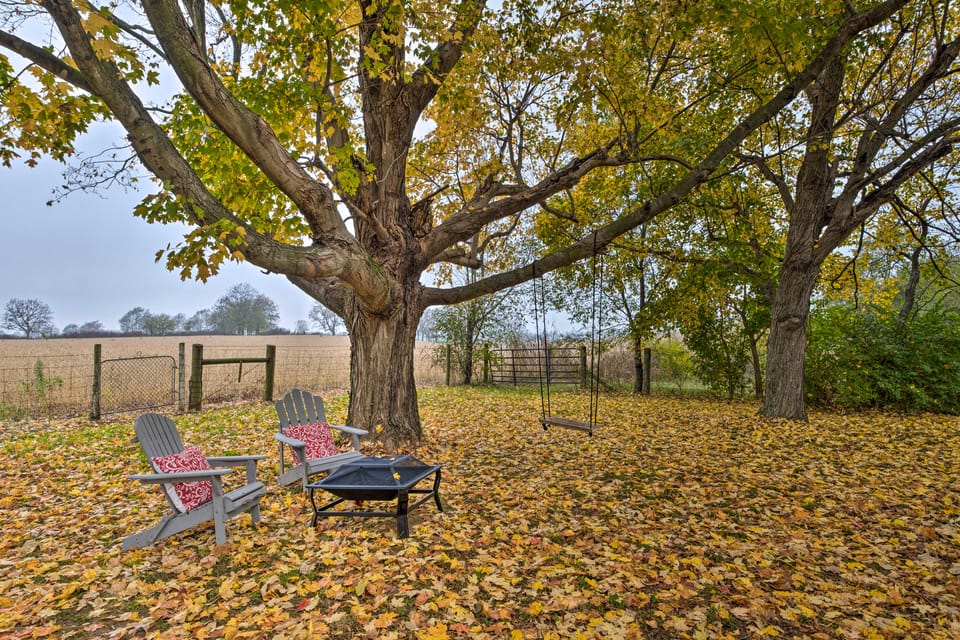 Peaceful Bluegrass Getaway on 10-Acre Farm! House in Kentucky