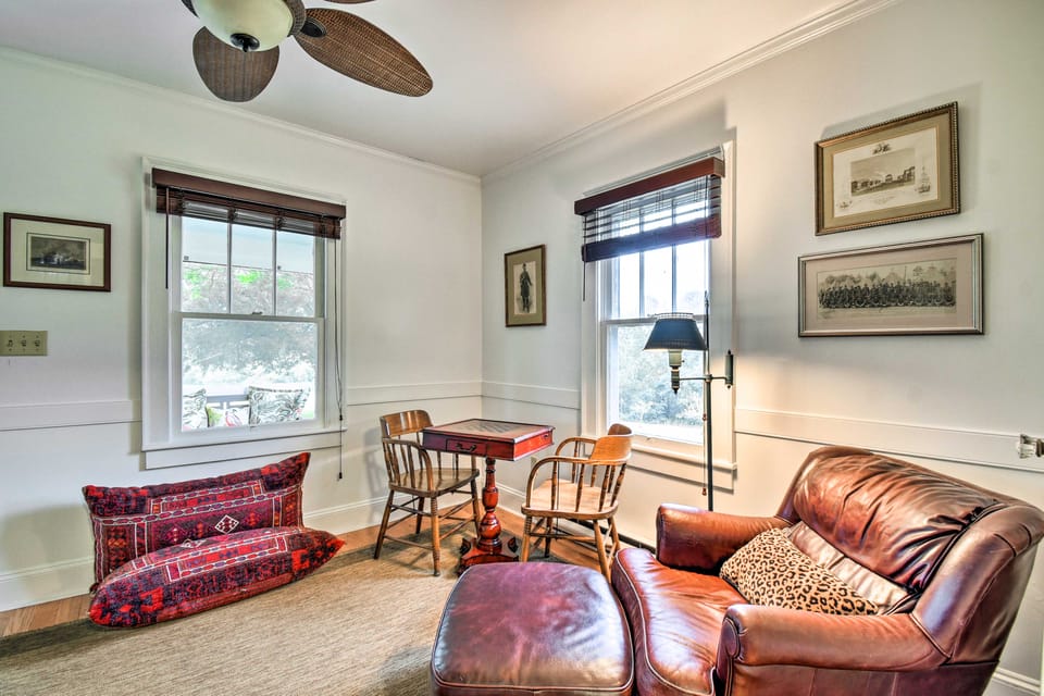 Restored 1930s Cottage on 1 Acre w/ Fire Pit Cottage in Virginia