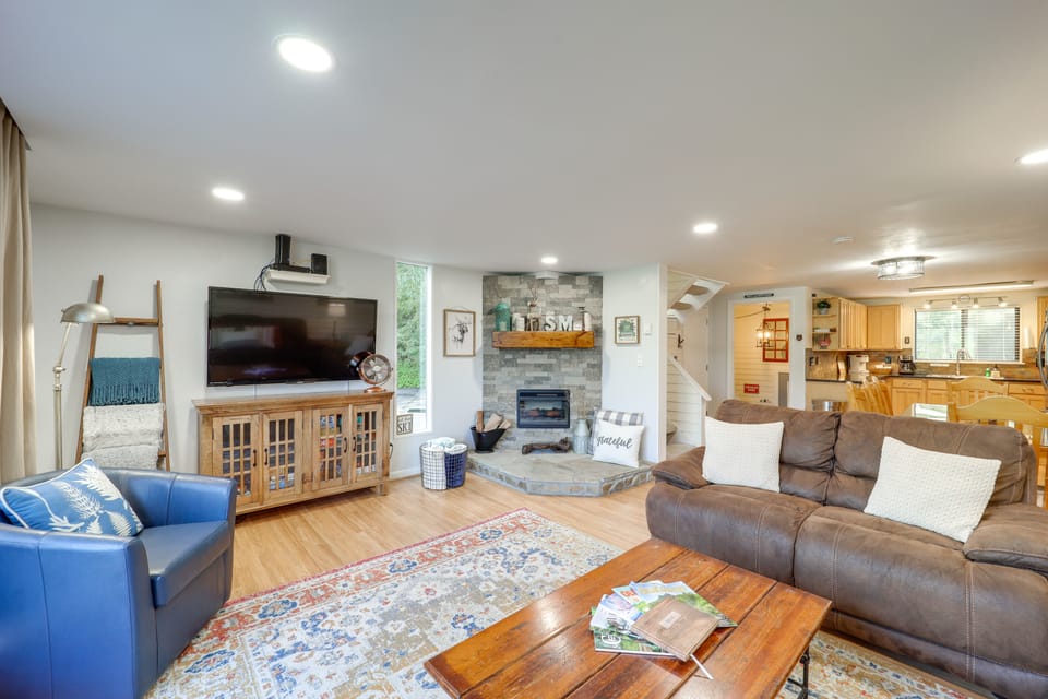Walk to Sugar Mountain Resort: Ski, Golf & Hike! Apartment in Sugar Mountain