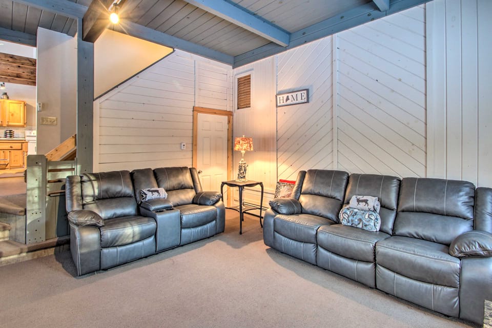Inviting Countryside Home: 4 Mi to Long Lake! House in Harrison