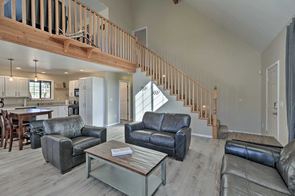 Family Home in Flagstaff w/ Surrounding Mtn Views! House in Arizona