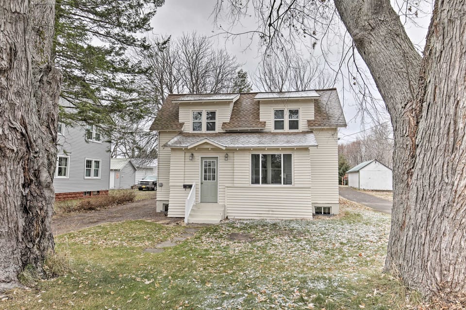 Walk to Lake Superior: Ontonagon Home w/ Fire Pit! House in Wisconsin