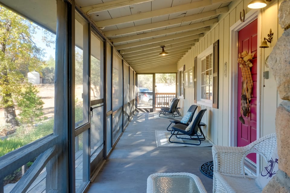 Secluded Mountain Hideaway < 8 Miles to Bass Lake! House in Sierra Nevada