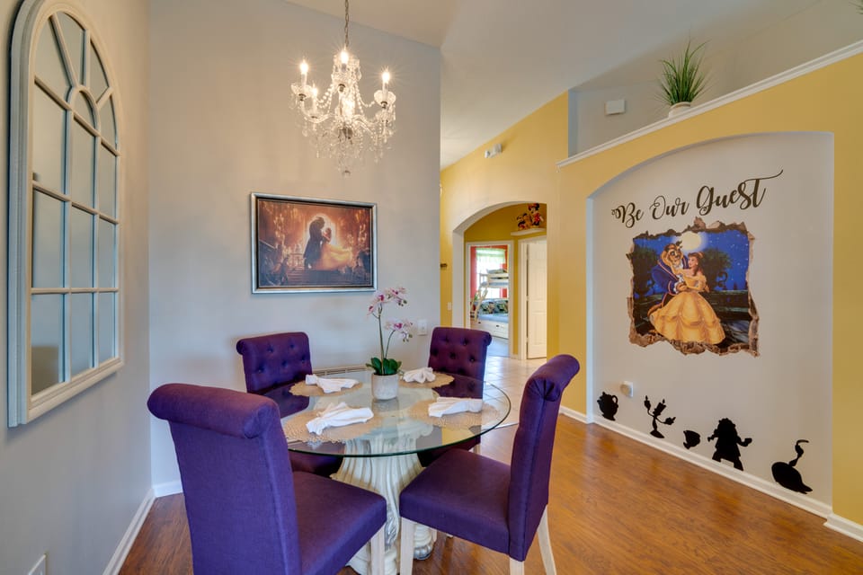 Pool, Themed Rooms & Arcade: Disney Escape House in Four Corners