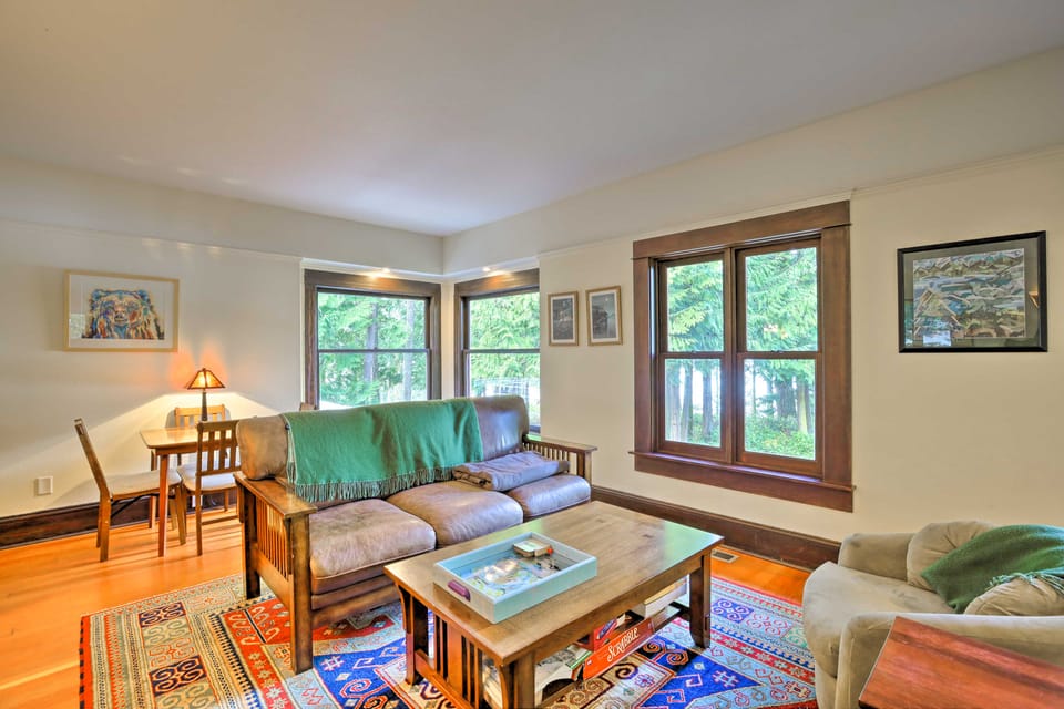 Lopez Island Hideaway w/ Coastal Views + Deck! House in Lopez Island