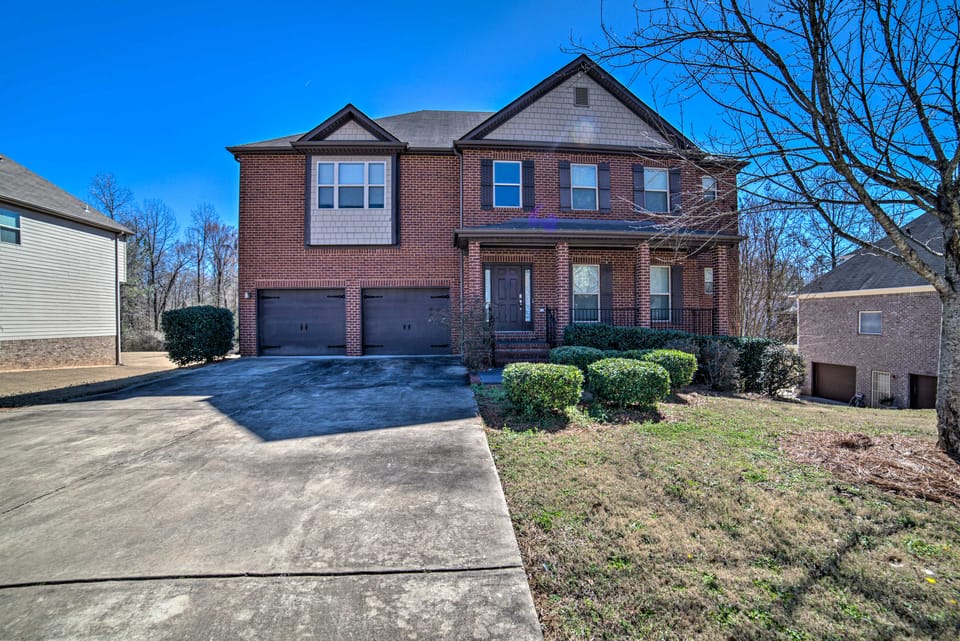 Spacious McCalla Home w/ Yard & Game Room! House in Alabama