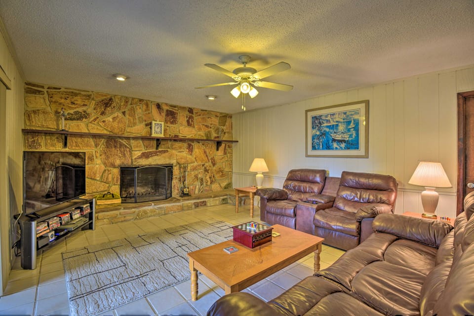 Daytona Area Home ~ 3 Mi to Beach: Swim & Explore! House in Port Orange