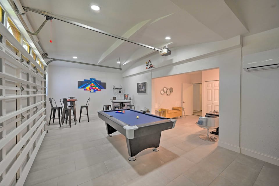 Pool, Dock, Game Room: Cape Coral Canal Home House in Cape Coral