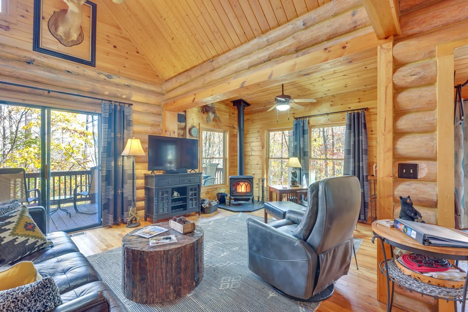 Lake Blue Ridge Cabin by the Chatahoochie Forest House in Blue Ridge Lake