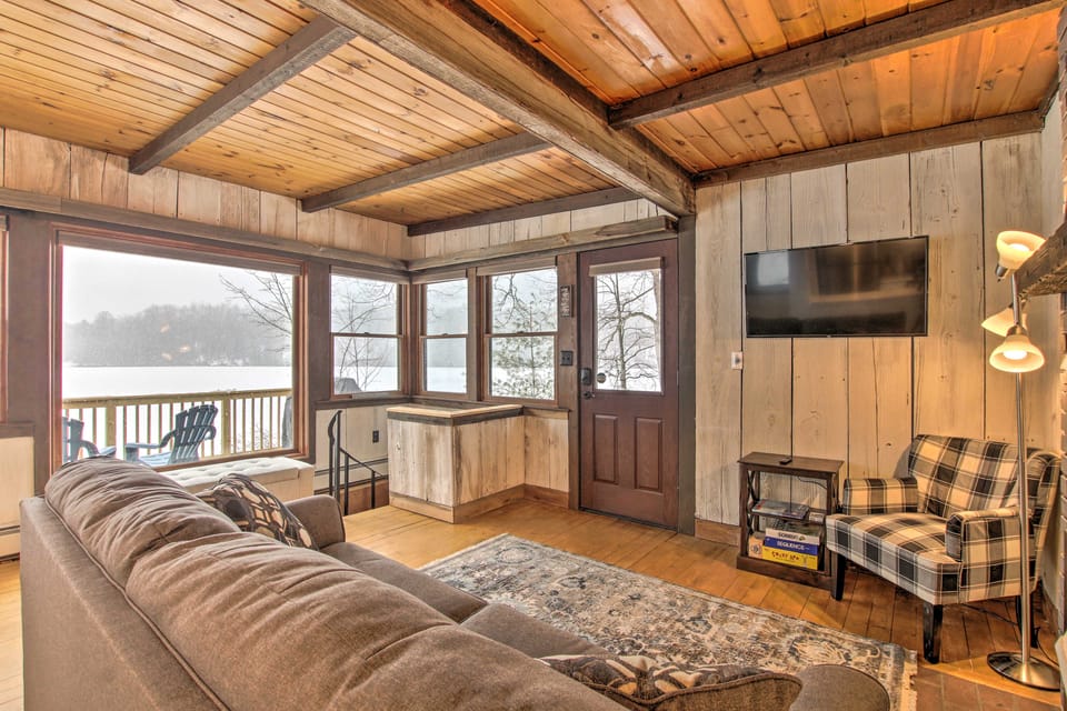 Lakefront Granby Escape w/ Private Dock & Kayaks! House in Connecticut