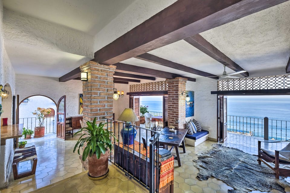 Mid-Century Modern Condo w/ Patio & Ocean Views! Apartment in Puerto Vallarta
