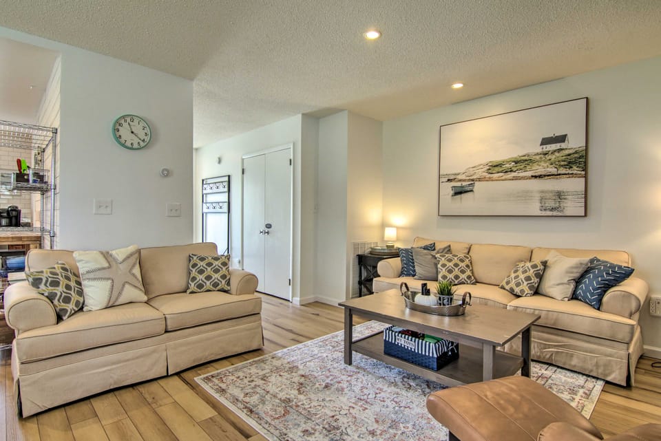 Cozy Family Townhome: 1 Mi to Bethany’s Boardwalk Apartment in Bethany Beach