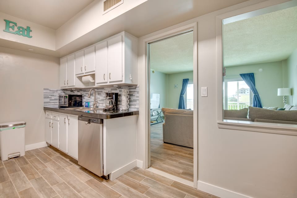 Direct Beach Access & View: Satellite Beach Condo! Apartment in South Patrick Shores