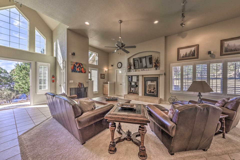 Hot Tub & Deck: Family Ruidoso Retreat! House in Ruidoso