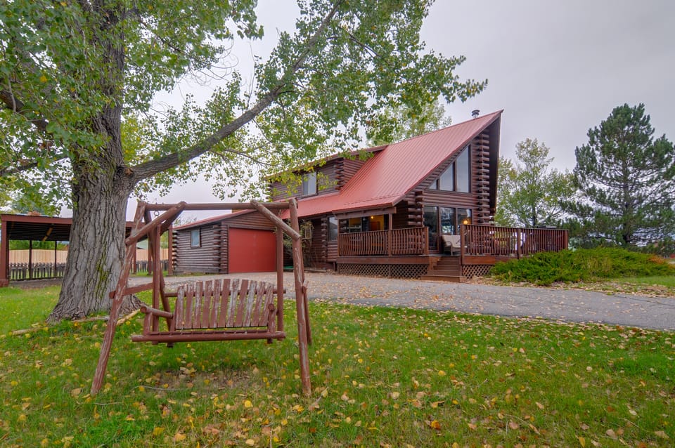 SoCo Pagosa Lakes Cabin w/ Deck & Grill! House in Colorado