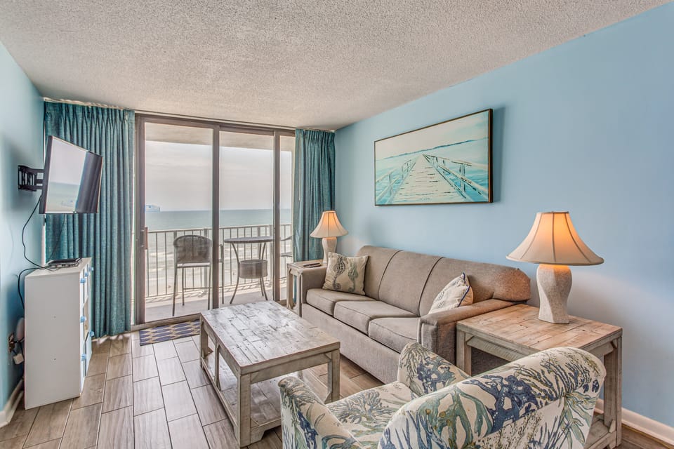 Oceanfront Myrtle Beach Condo with Resort Perks! Apartment in South Carolina