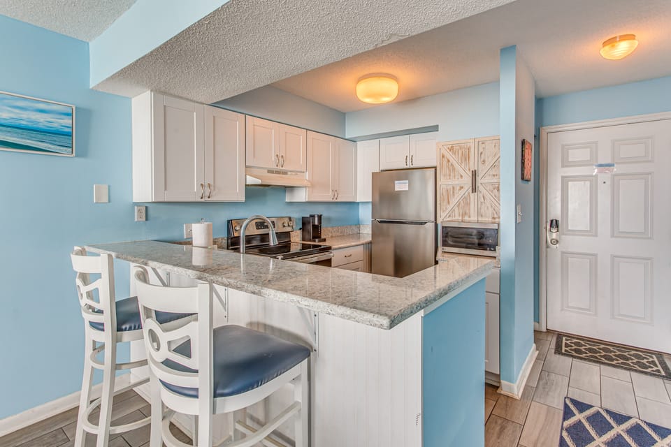 Oceanfront Myrtle Beach Condo with Resort Perks! Apartment in South Carolina