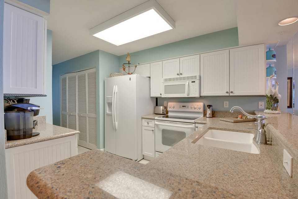 Beachfront Condo w/ Pool Access in Ponce Inlet Apartment in Ponce Inlet