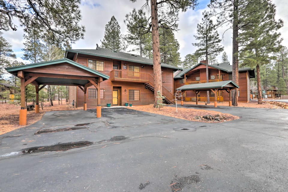 Furnished Balcony w/ Fire Pit: Pinetop Mtn Escape! Apartment in Arizona