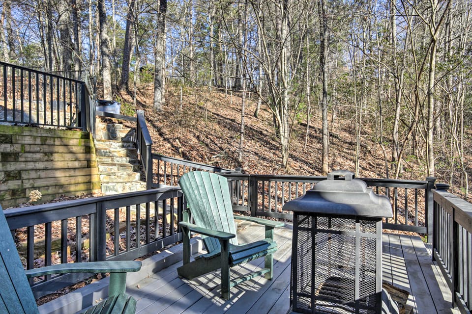 Cozy & Quiet Studio w/ Porch, Near Scenic Railway! Apartment in Georgia