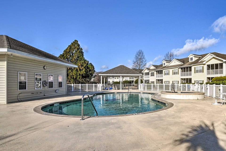 Golfer’s Paradise in Myrtle Beach w/ Balcony! Apartment in South Carolina