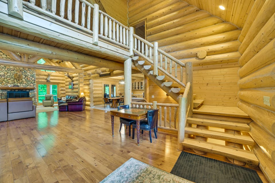 14 Mi to Slopes: Lodge on 104 Acres in Boyne City House in Michigan