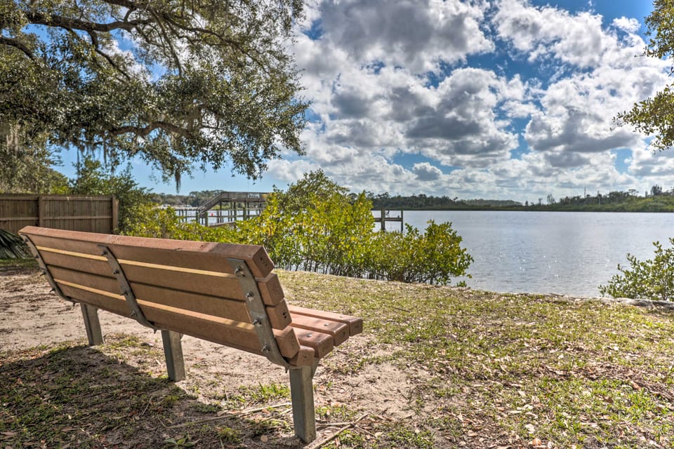 Dog-Friendly Home w/ Gas Grill - Walk to Rose Bay! House in Port Orange