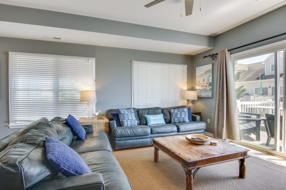 Ocean Block retreat w/5 Balconies in Bethany Beach House in Sussex County