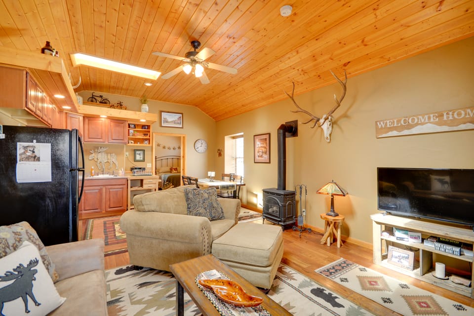 Red Lodge Retreat w/ Hot Tub: 3 Blocks to Downtown House in Red Lodge