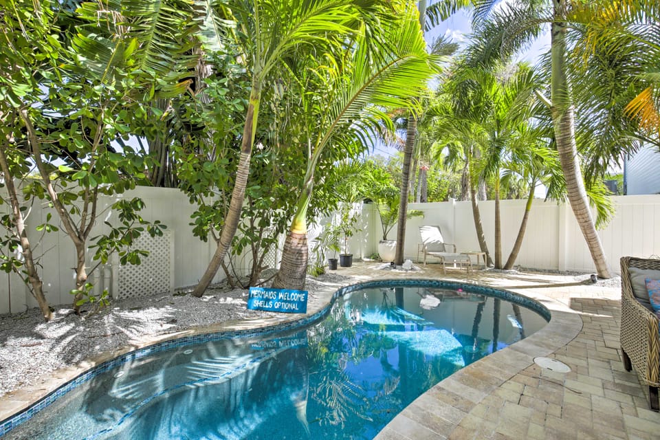 Indian Rocks Beach Oasis - 2 Blocks to Beach! House in Indian Rocks Beach