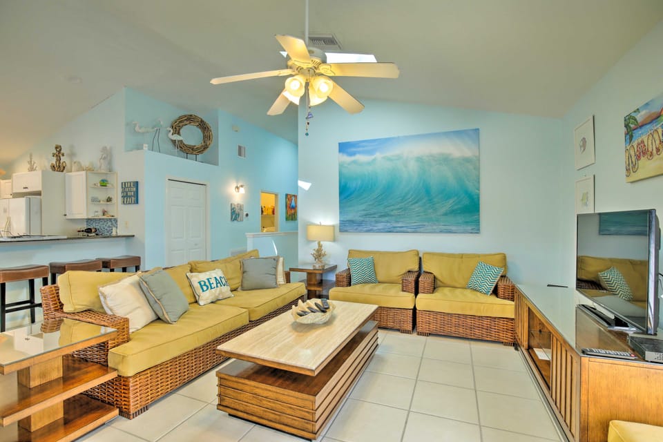 Indian Rocks Beach Oasis - 2 Blocks to Beach! House in Indian Rocks Beach