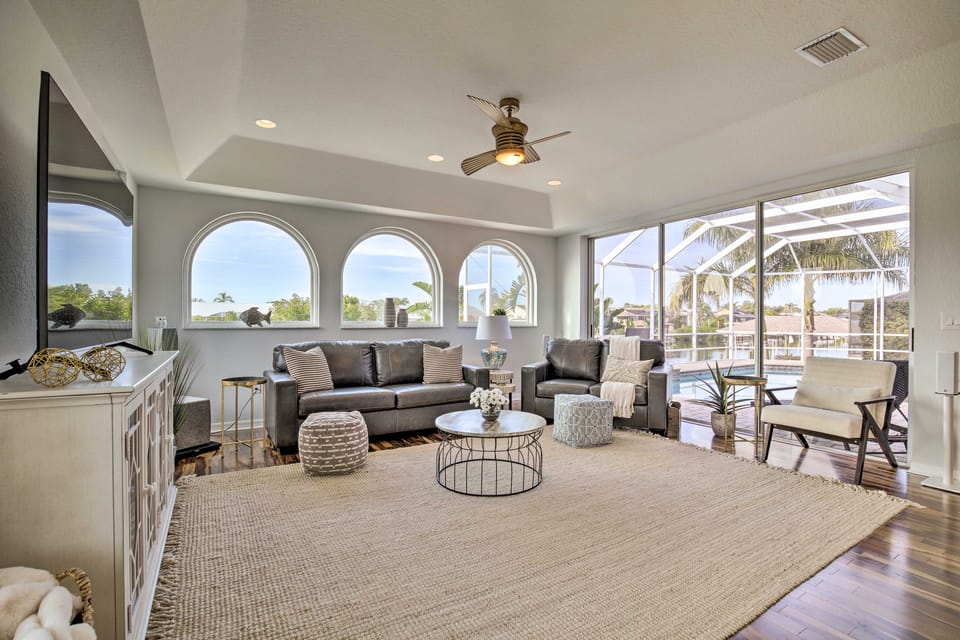 Heated Pool/Spa & Dock: Apollo Beach Home on Canal House in Apollo Beach