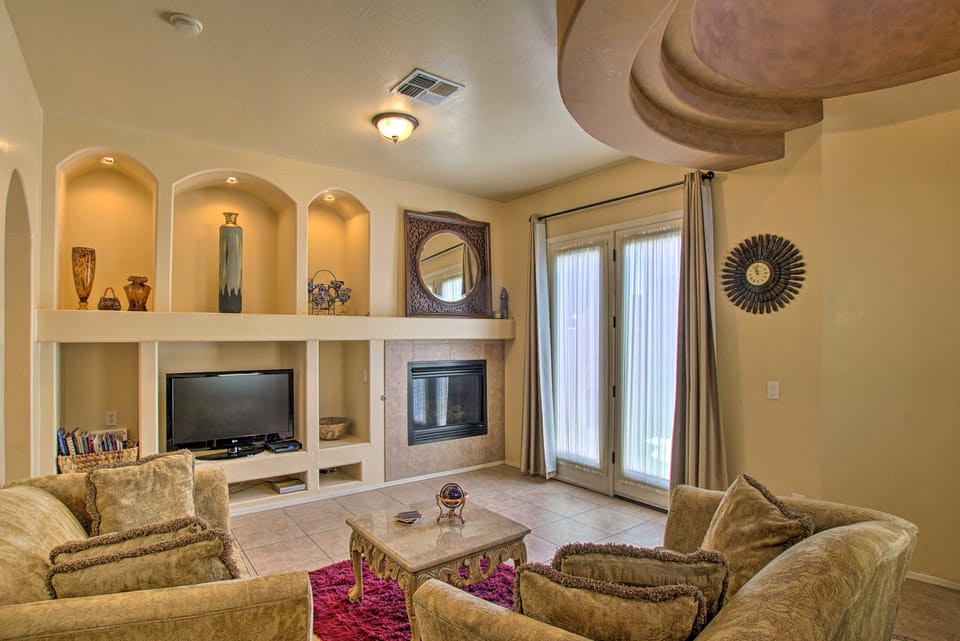 Near Golf: Casita w/ Patio 10 Mi to Dtwn Phoenix! House in Laveen Village