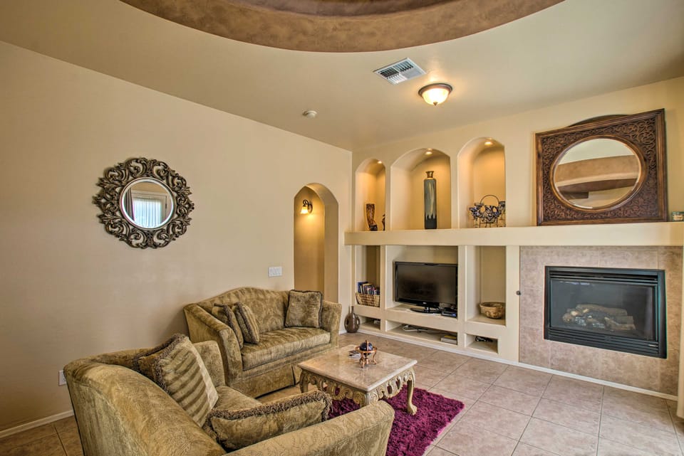 Near Golf: Casita w/ Patio 10 Mi to Dtwn Phoenix! House in Laveen Village