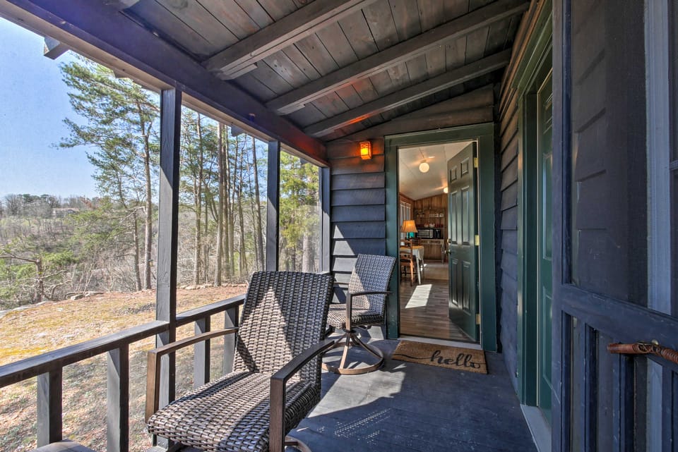 Secluded Ridgetop Hideaway w/ Valley Views! House in Alabama