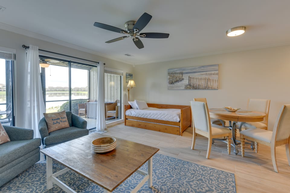 Stewart House in the Beautiful SeaScape Resort Apartment in Miramar Beach