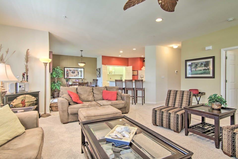4 Mi to Bethany Beach: Sunny Escape w/ Porches! Villa in Ocean View