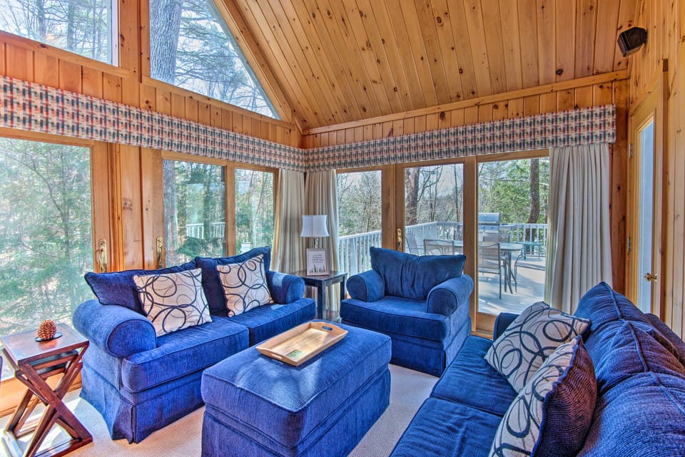 Wooded Waterfront Grantham Home < 10 Mi to Ski! House in Grantham