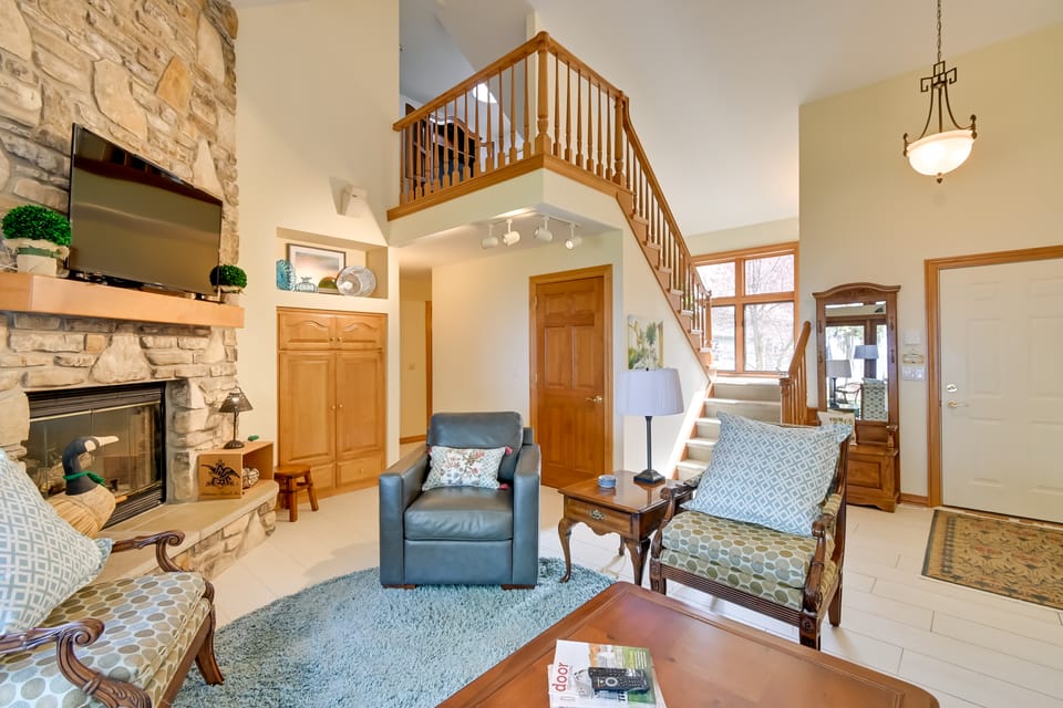 Egg Harbor Gem w/ High-Speed Fiber WiFi! House in Door County