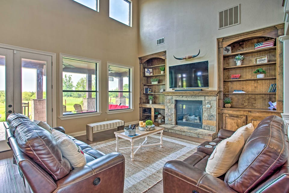 Home w/ Game Room & Fireplace: 14 Mi to McKinney! House in Texas