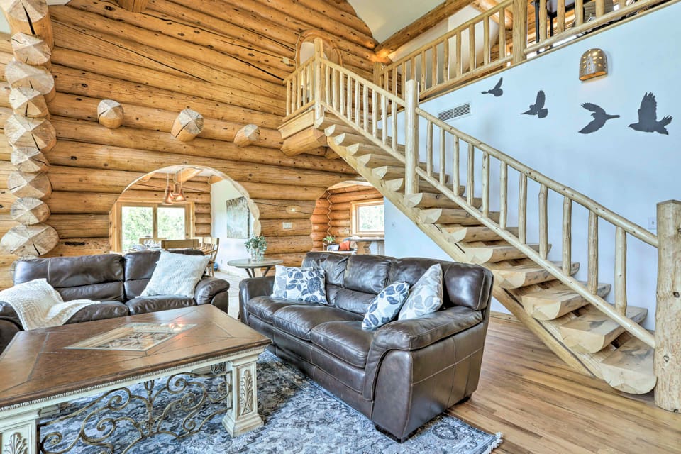 Mountain Retreat w/ Deck: Ski, Soak, Golf & Hike! House in Colorado