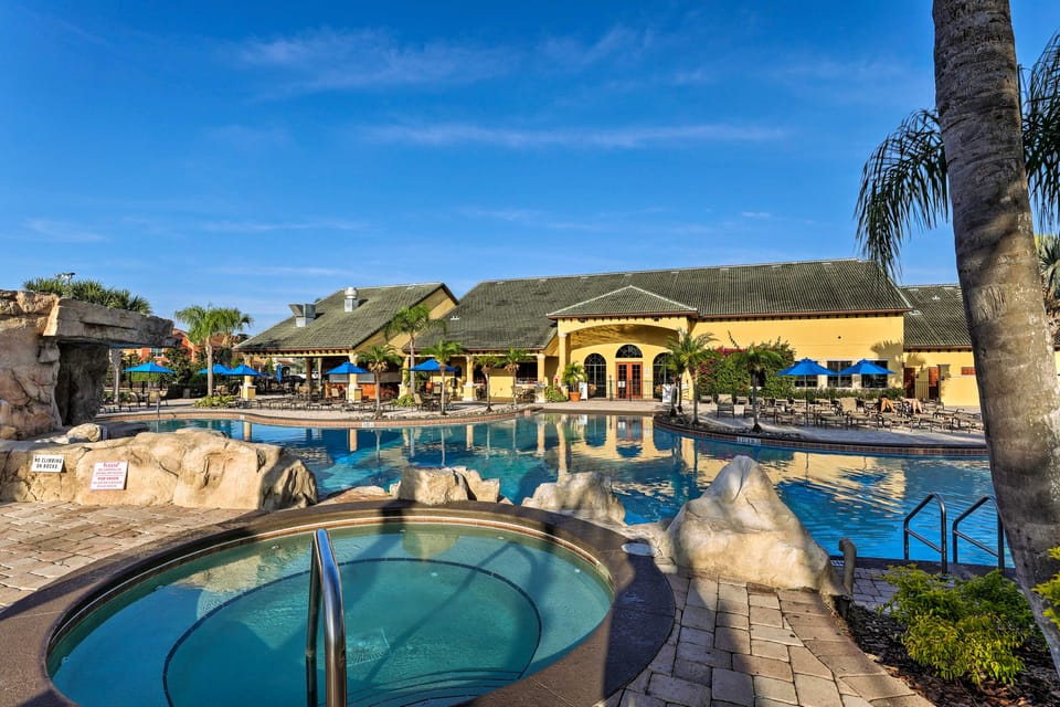 5 Mi to Walt Disney World! Gem w/ Resort Perks House in Four Corners