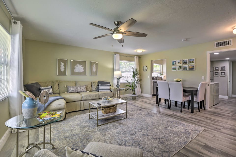 3 Blocks to the Coast! Cozy Sarasota Retreat Apartment in Sarasota