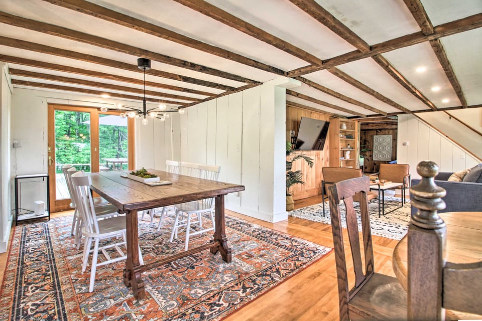 Renovated Farmhouse < 1 Mile to Okemo Mountain! House in Vermont