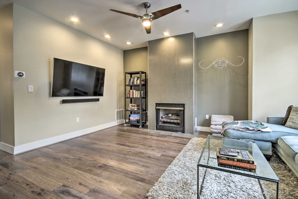 2 Mi to National Mall: Modern DC Retreat w/ Patio House in District of Columbia