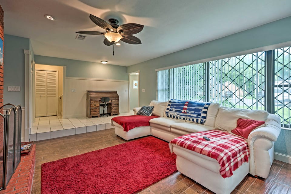 The Aviator's Dream: Pool, Spa & Private Runway! House in Port Orange