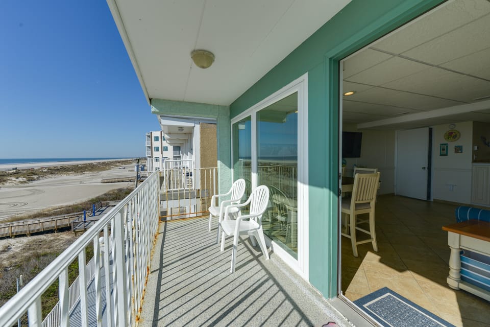 Stunning Beachfront Condo w/ Panoramic Ocean View Apartment in Wildwood Crest